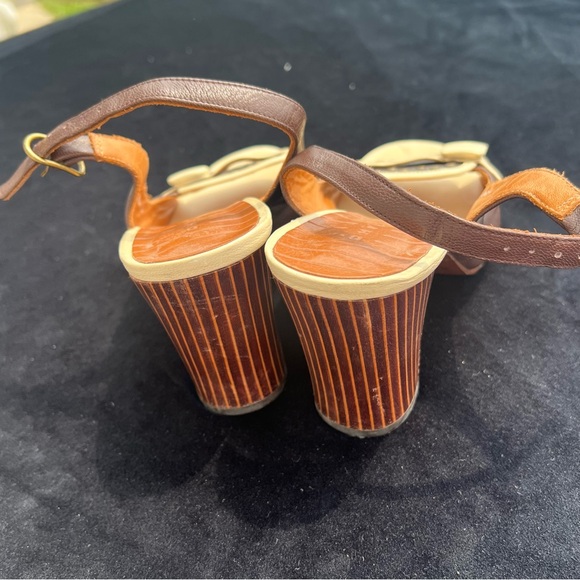 Chie Mihara Vintage Style Leather Slingback Block Heel Shoes Size 38.25 or US 7 - Picture 4 of 8